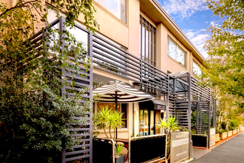 Disabled Holidays - Apartment Accommodation - Melbourne, Australia